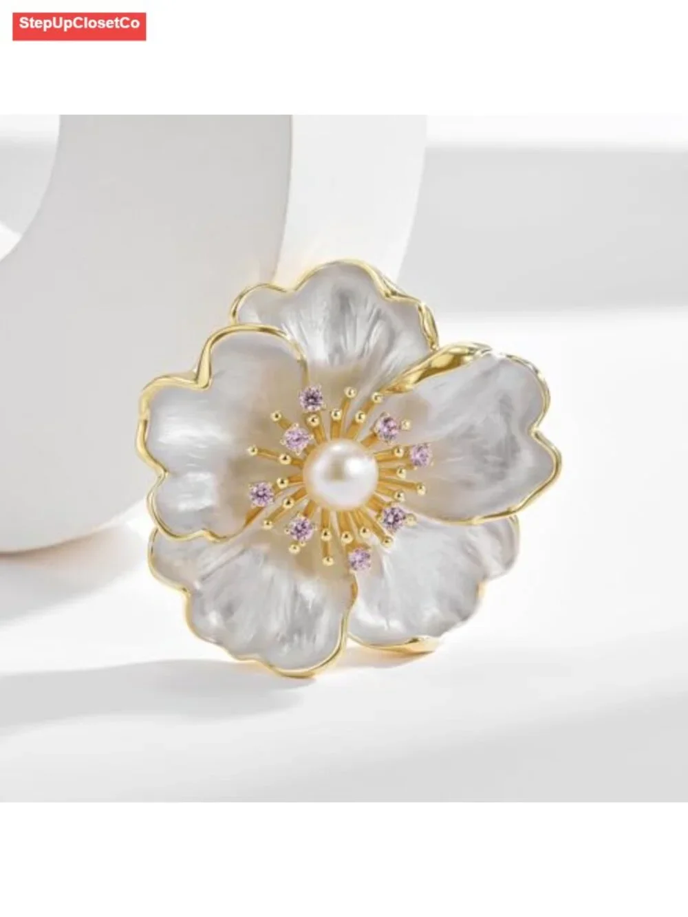 Elegant Flower Pearl Brooch Pin for Women Gold Plated Copper Safety Pin